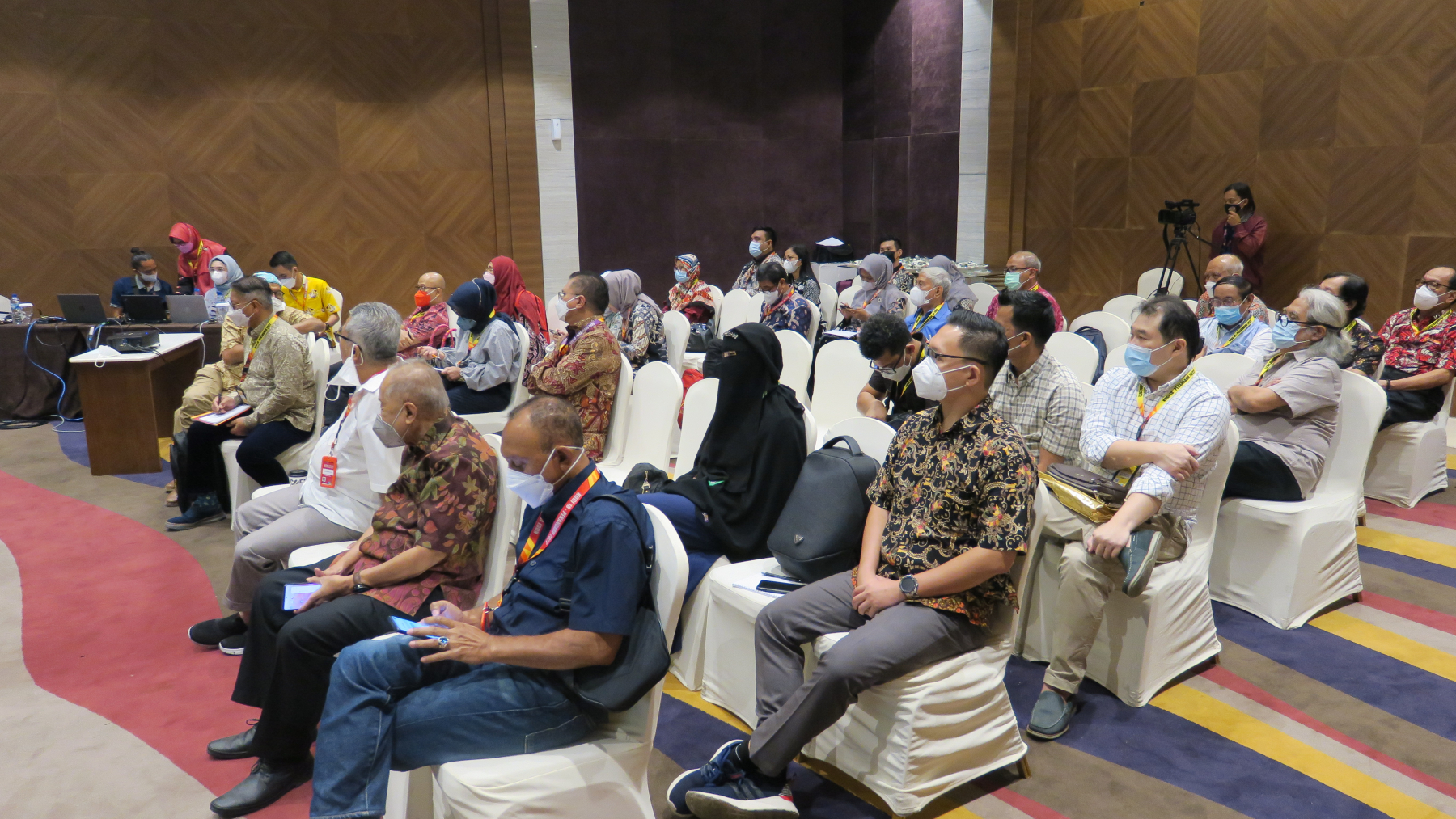 Sesi Simposium Etik &amp; Profesionalisme di KOGI XVIII