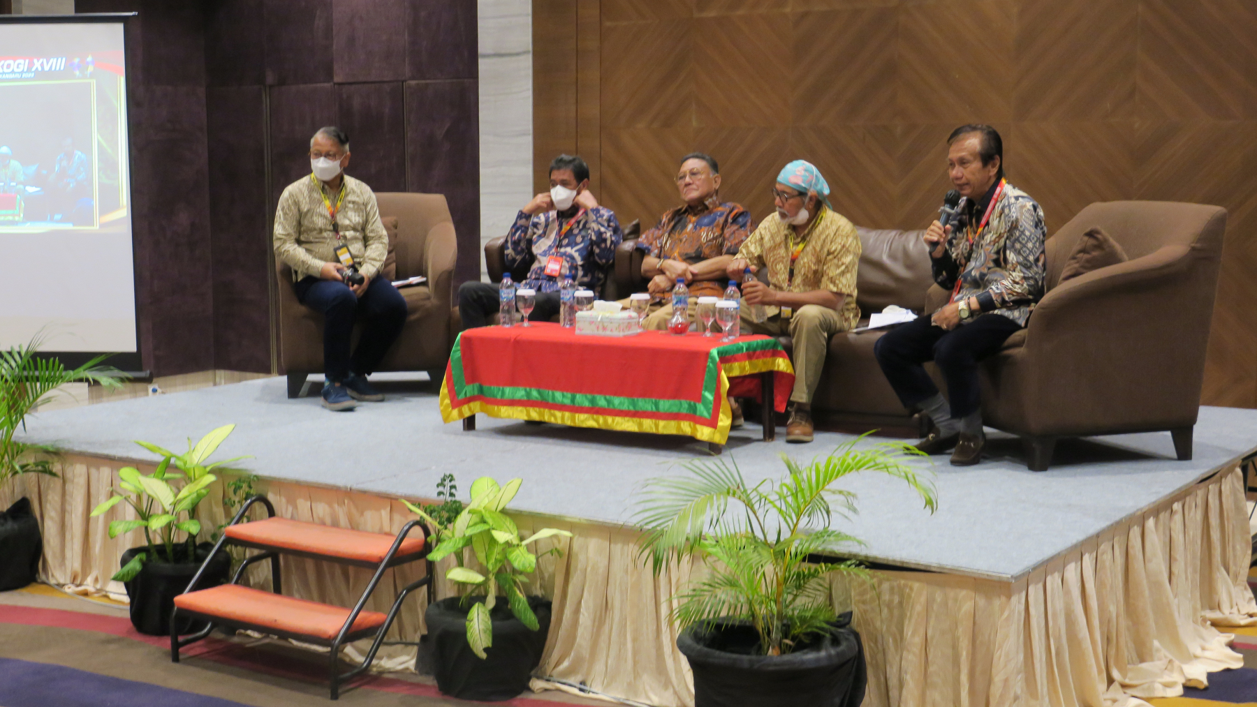Sesi Simposium Etik &amp; Profesionalisme di KOGI XVIII