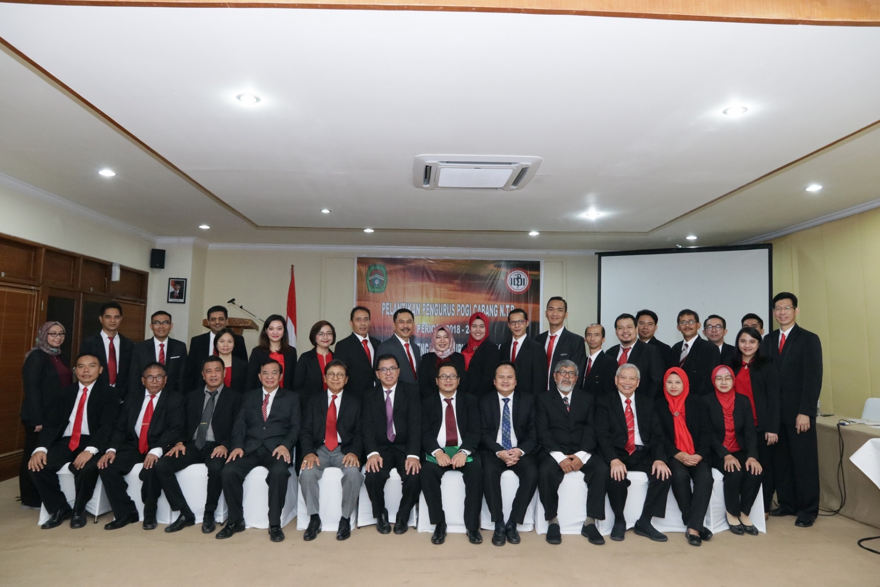 Pelantikan POGI Cabang NTB